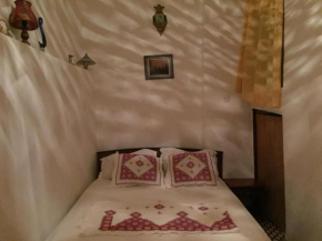 Cosy room for 2 to 8 peoples Inside Medina Fes El Bali